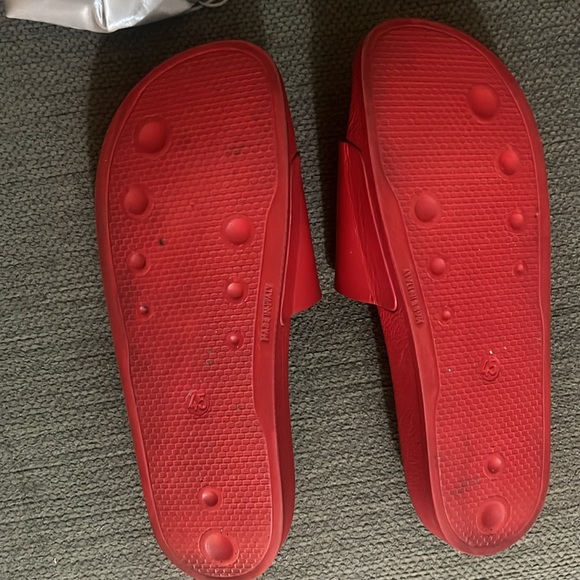 Red Giuseppe Zanotti slides size 45 /10 1/2 - Picture 3 of 4